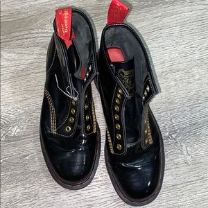 1460 YEAR OF THE DOG Dr. Martens